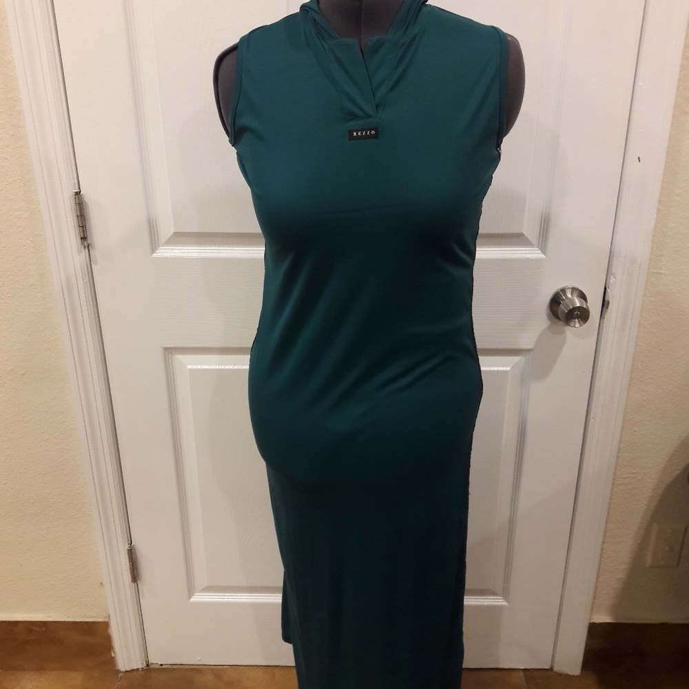 Mezzo Hooded Sleeveless Dress